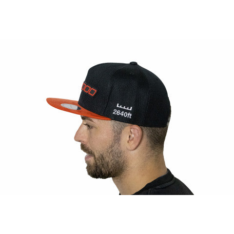 SNAPBACK FLAT BRIM - BLACK MEETS ORANGE