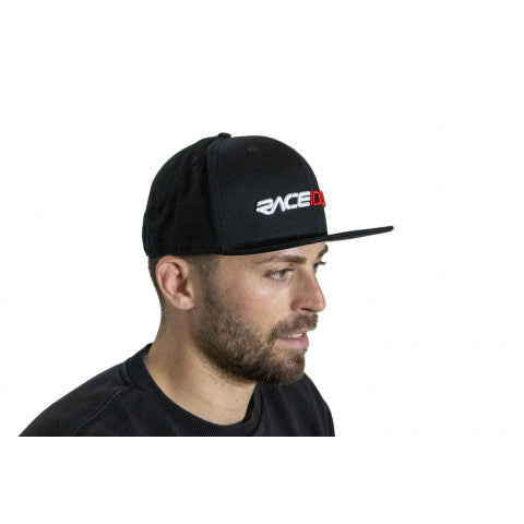 SNAPBACK FLAT BRIM - BLACK ONE